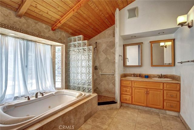 1026 Arnold Way, Alpine, CA 91901