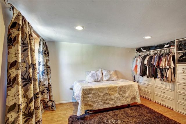 1026 Arnold Way, Alpine, CA 91901