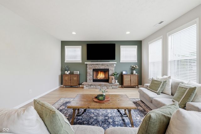 2373 Somerset Circle, Franklin, IN 46131