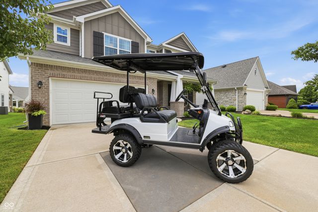 2373 Somerset Circle, Franklin, IN 46131