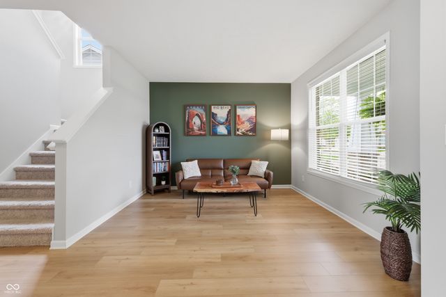 2373 Somerset Circle, Franklin, IN 46131