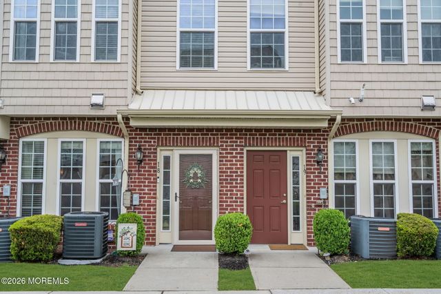 18 Jake Drive, Tinton Falls, NJ 07712