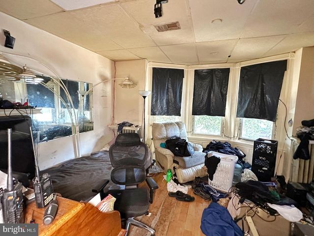 2525 S BROAD ST, Philadelphia, PA 19148