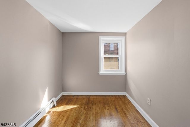 763 Audrey Dr, Rahway City, NJ 07065