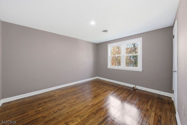 763 Audrey Dr, Rahway City, NJ 07065