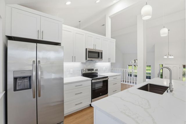 9274 Auburn Folsom Rd, Granite Bay, CA 95746