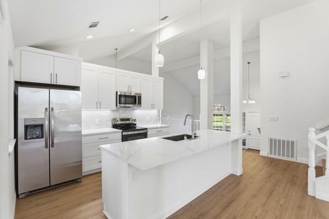 9274 Auburn Folsom Rd, Granite Bay, CA 95746