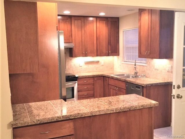 9030 E Cherry Creek Drive S C, Denver, CO 80231