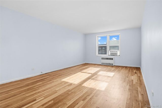 7445 Yellowstone Boulevard 6F, Rego Park, NY 11374