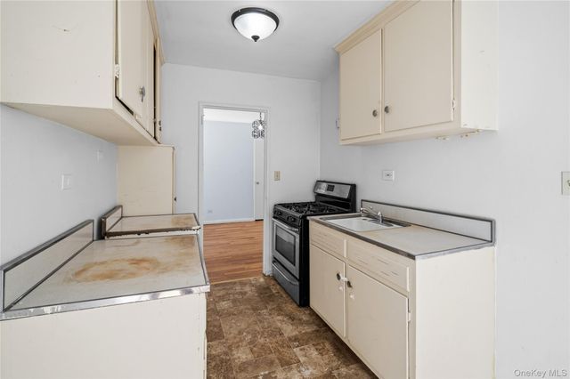 7445 Yellowstone Boulevard 6F, Rego Park, NY 11374