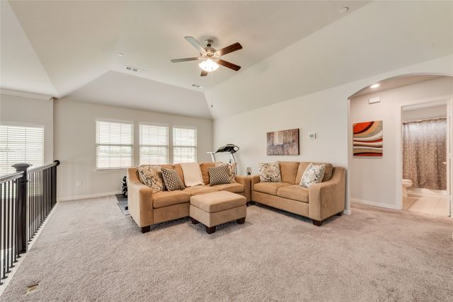 833 Ben Lane, Lewisville, TX 75056
