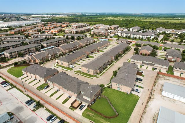 833 Ben Lane, Lewisville, TX 75056