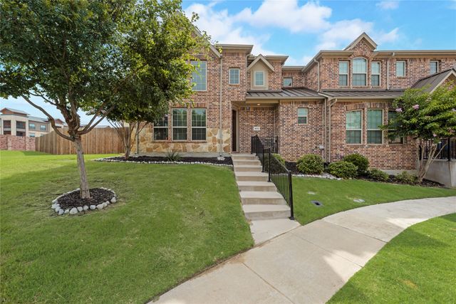 833 Ben Lane, Lewisville, TX 75056