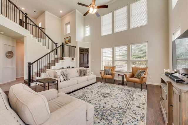 833 Ben Lane, Lewisville, TX 75056