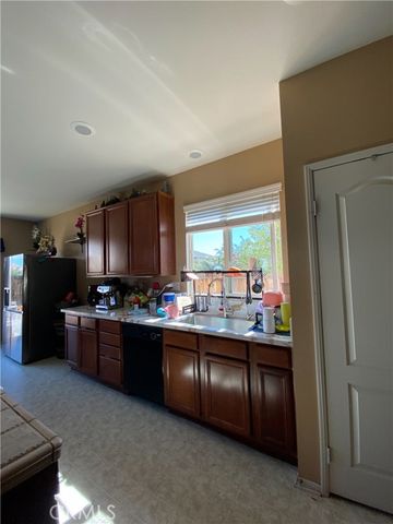 14064 Gold Street, Hesperia, CA 92344