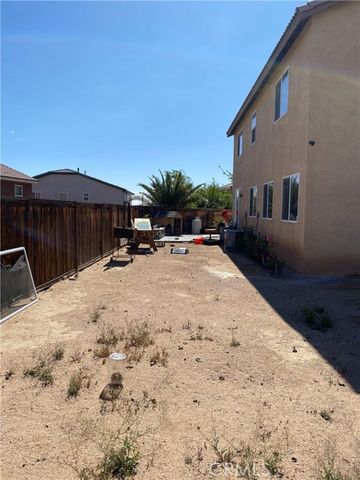 14064 Gold Street, Hesperia, CA 92344
