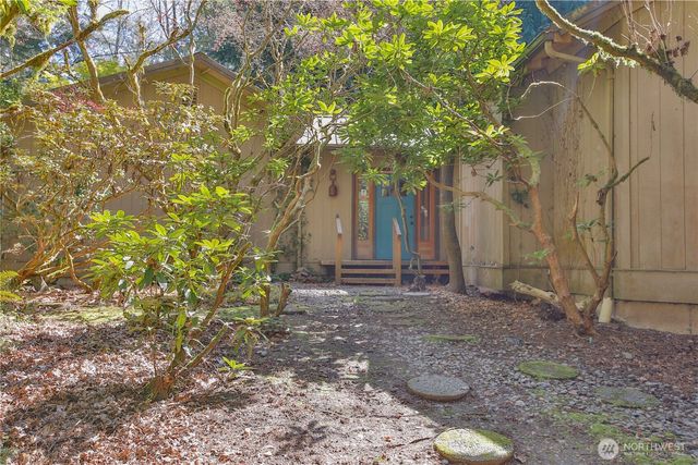 4050 Tree Frog Lane, Langley, WA 98260