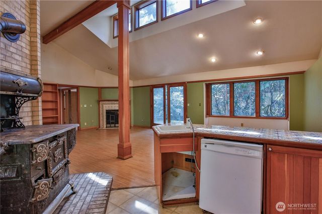 4050 Tree Frog Lane, Langley, WA 98260