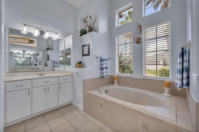 5204 SCOTLAND COURT, Leesburg, FL 34748