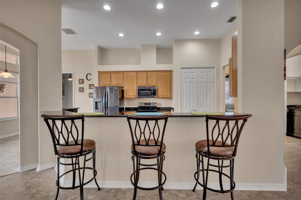 Image 14 of property listing at 5204 SCOTLAND COURT, Leesburg, FL 34748