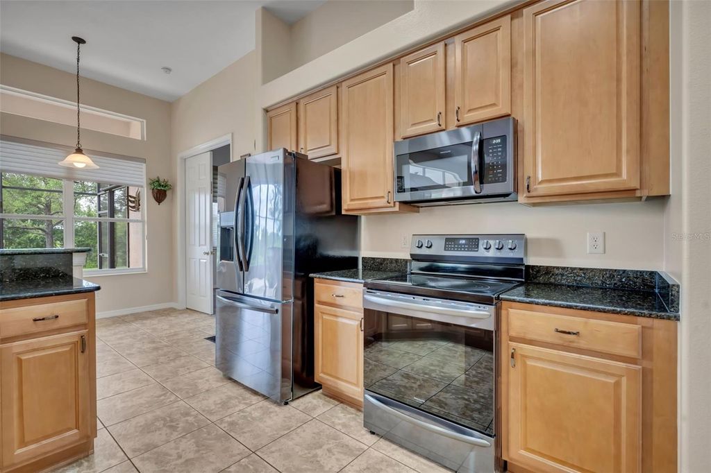 Image 19 of property listing at 5204 SCOTLAND COURT, Leesburg, FL 34748