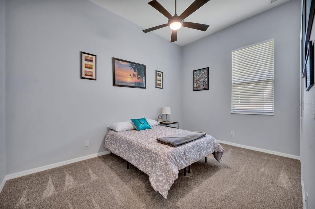 Image 32 of property listing at 5204 SCOTLAND COURT, Leesburg, FL 34748