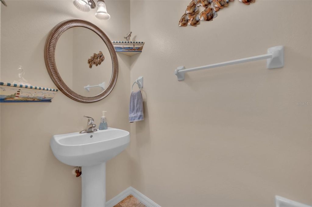 Image 35 of property listing at 5204 SCOTLAND COURT, Leesburg, FL 34748