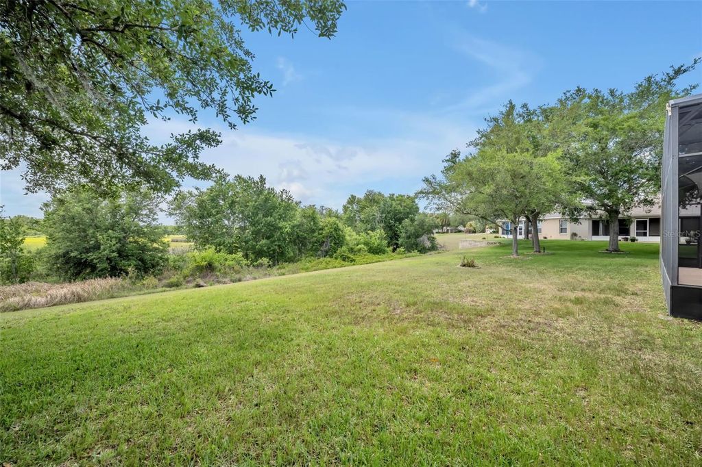 Image 44 of property listing at 5204 SCOTLAND COURT, Leesburg, FL 34748