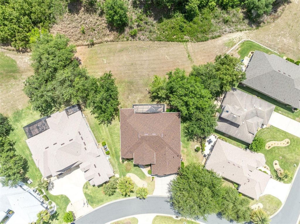 Image 56 of property listing at 5204 SCOTLAND COURT, Leesburg, FL 34748