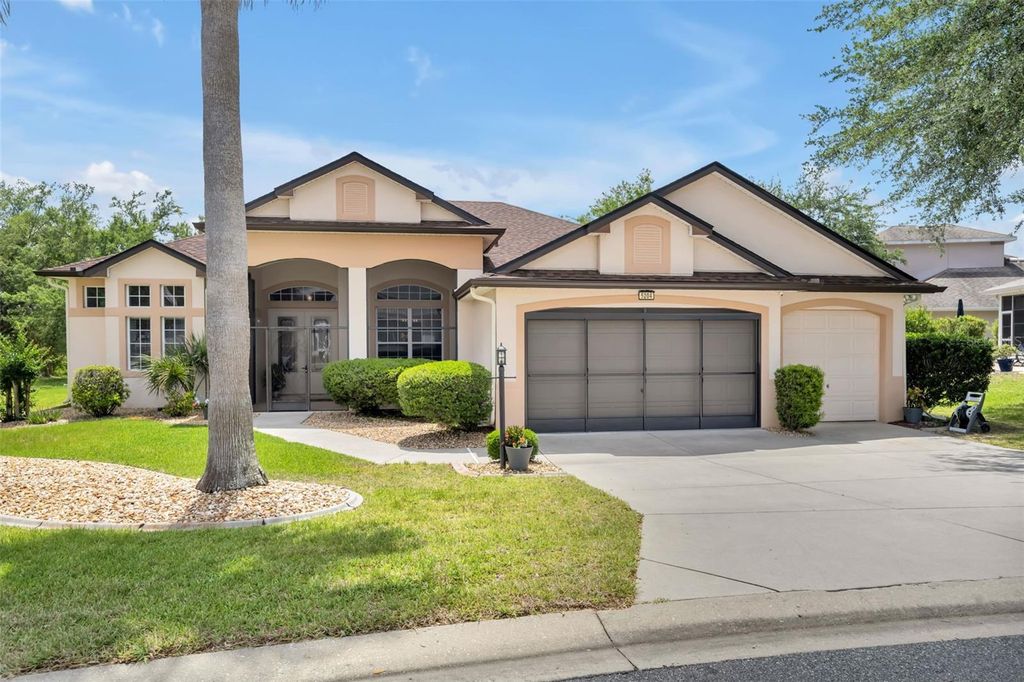 Image 66 of property listing at 5204 SCOTLAND COURT, Leesburg, FL 34748
