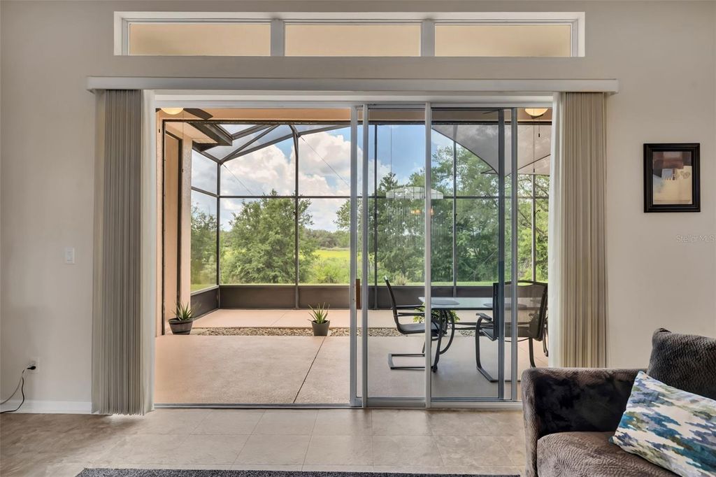 Image 10 of property listing at 5204 SCOTLAND COURT, Leesburg, FL 34748