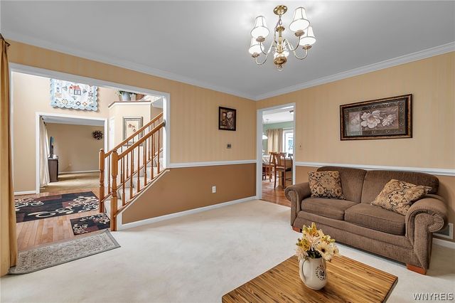 41 Creekwood Drive, Lancaster, NY 14086
