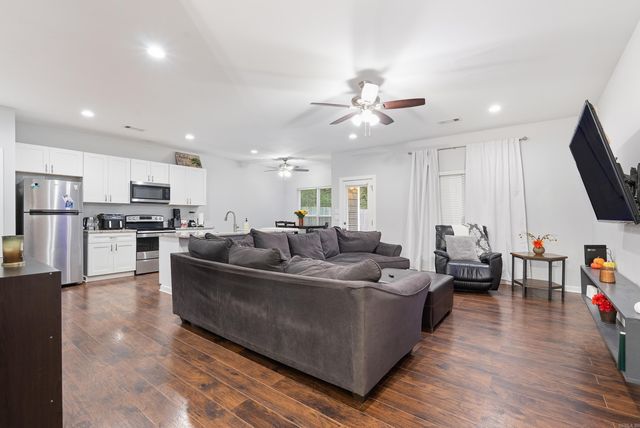 26 Canten Cove, Greenbrier, AR 72032