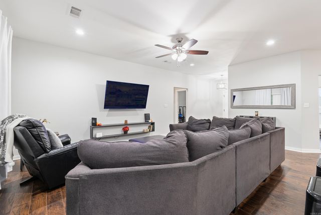 26 Canten Cove, Greenbrier, AR 72032