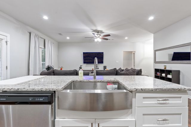 26 Canten Cove, Greenbrier, AR 72032