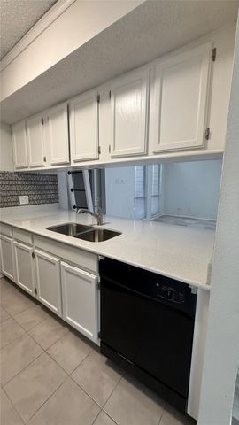 5750 Phoenix Drive 4, Dallas, TX 75231