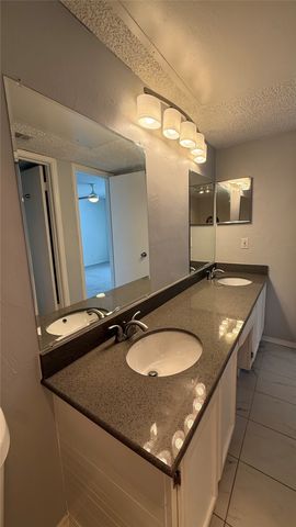 5750 Phoenix Drive 4, Dallas, TX 75231