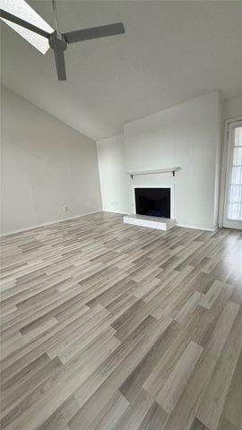 5750 Phoenix Drive 4, Dallas, TX 75231