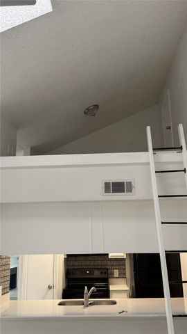 5750 Phoenix Drive 4, Dallas, TX 75231