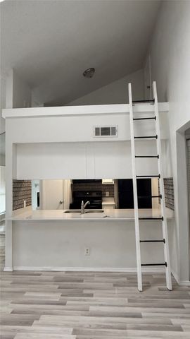 5750 Phoenix Drive 4, Dallas, TX 75231