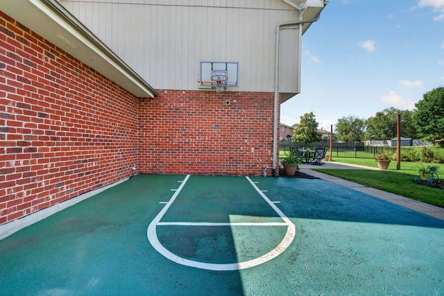 19612 Silverside Drive, Tinley Park, IL 60487