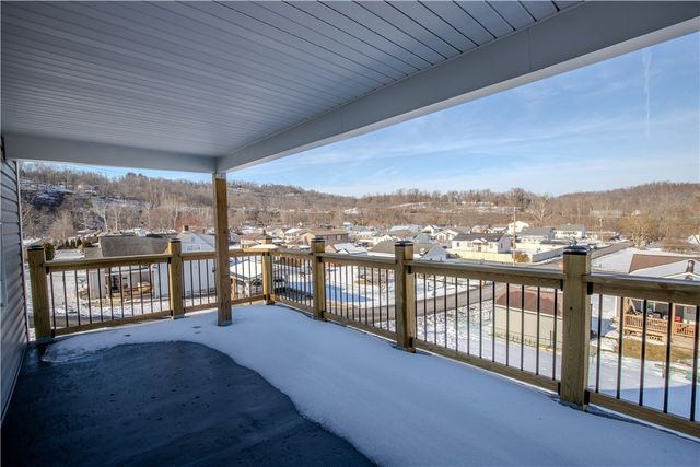 77 Walnut Street, Clarksville, PA 15322