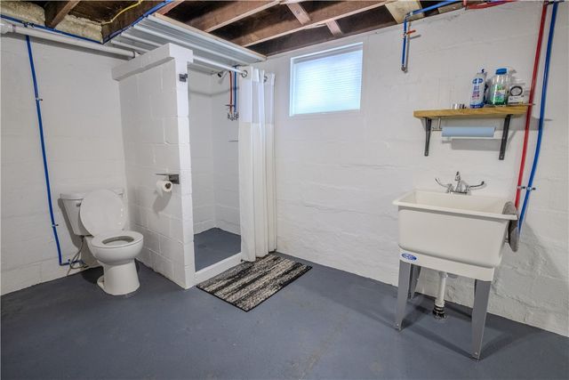 77 Walnut Street, Clarksville, PA 15322