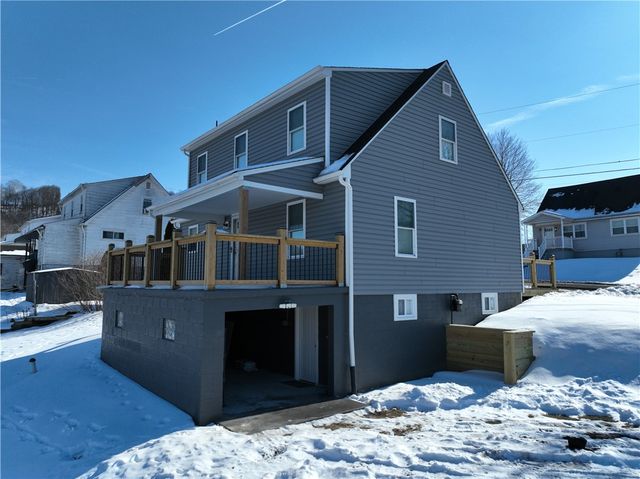 77 Walnut Street, Clarksville, PA 15322