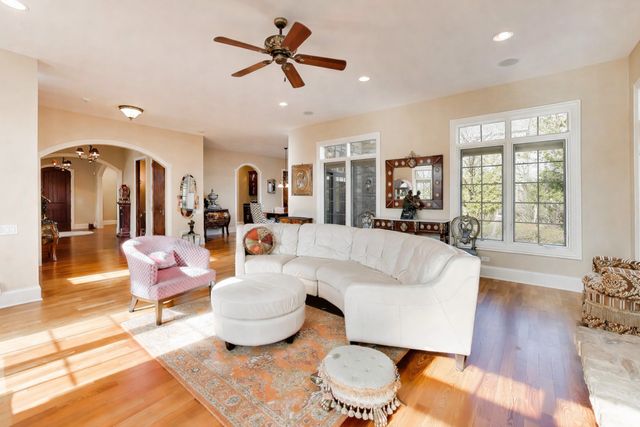 1420 W Longwood Drive, Bull Valley, IL 60098