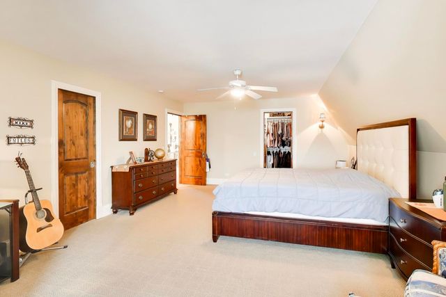 1420 W Longwood Drive, Bull Valley, IL 60098
