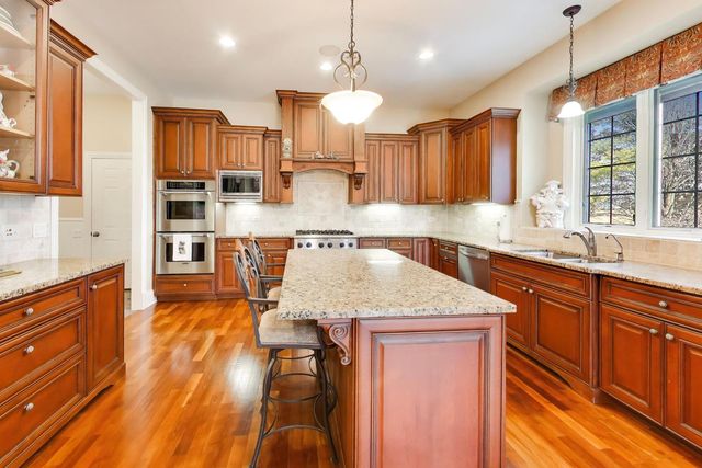 1420 W Longwood Drive, Bull Valley, IL 60098