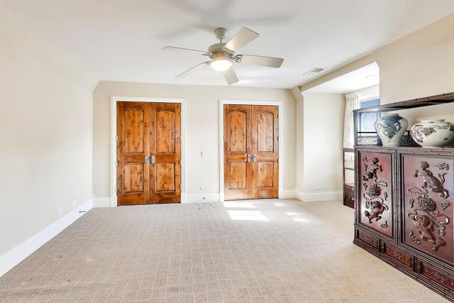 1420 W Longwood Drive, Bull Valley, IL 60098