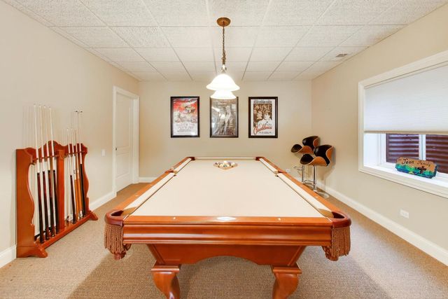 1420 W Longwood Drive, Bull Valley, IL 60098