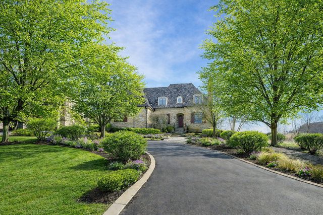 1420 W Longwood Drive, Bull Valley, IL 60098